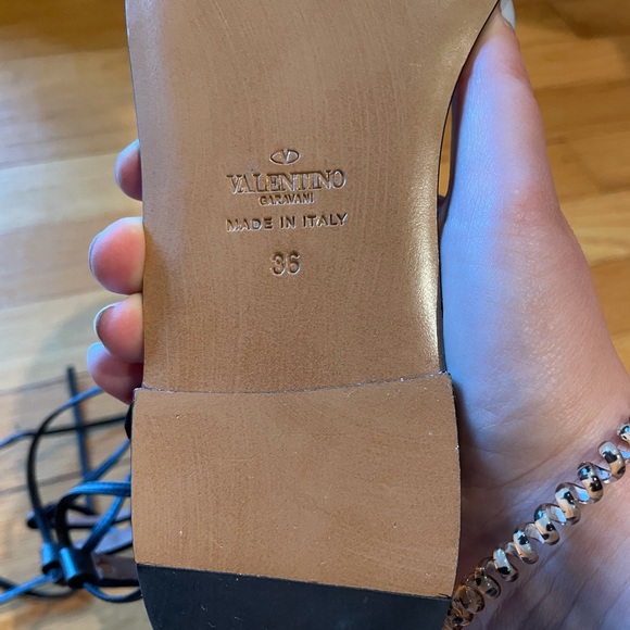 Valentino black rockstud lace up gladiator sandals - Picture 4 of 7